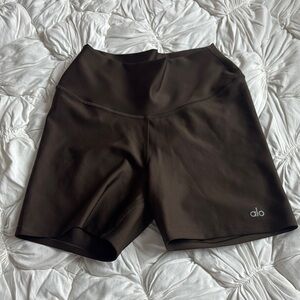 ALO Yoga Women's Brown Shorts